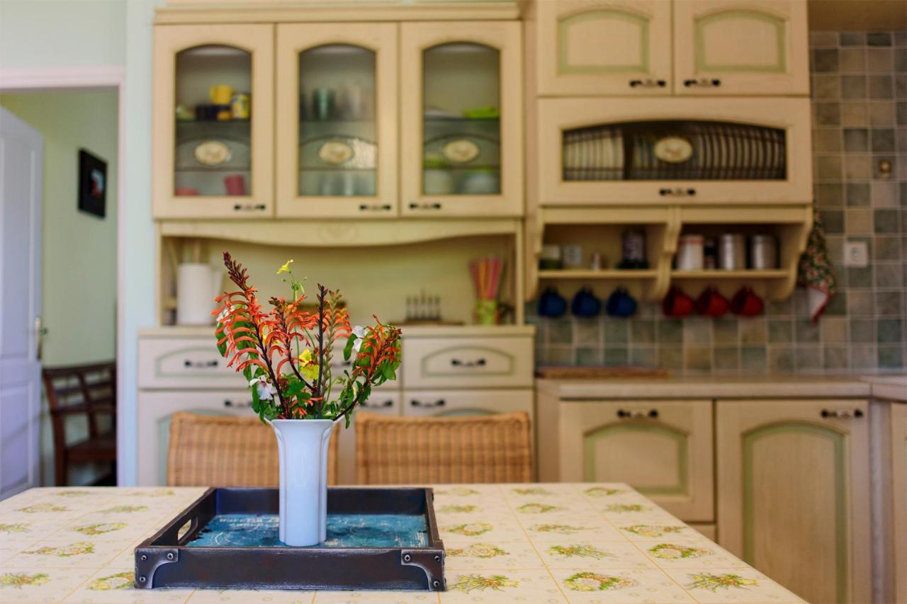 Jasmine Of Poseidonia Apartment Posidhonia  ภายนอก รูปภาพ