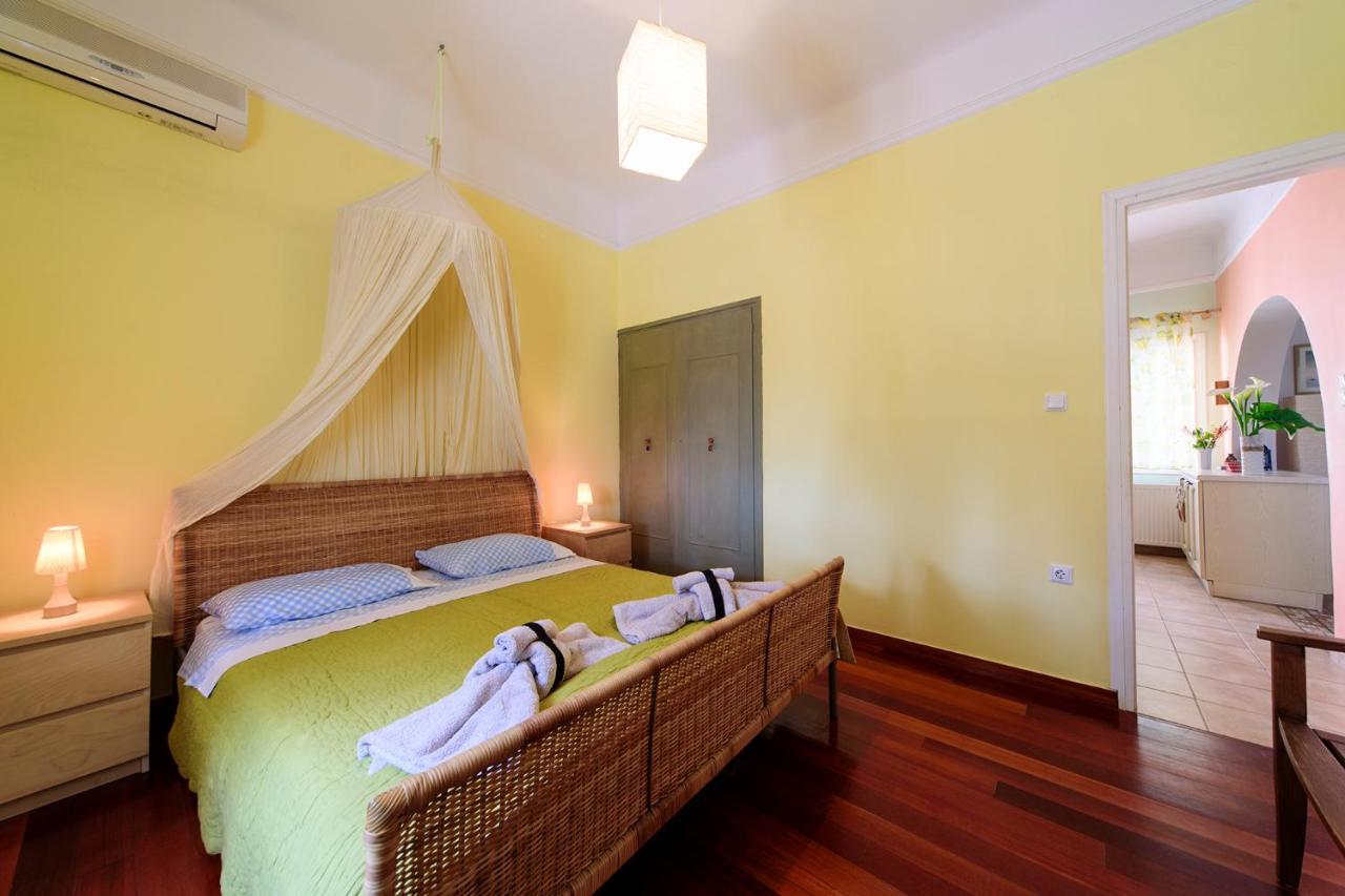 Jasmine Of Poseidonia Apartment Posidhonia  ภายนอก รูปภาพ