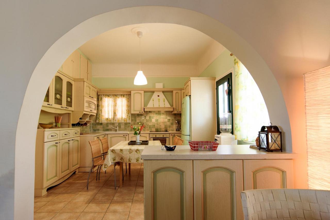 Jasmine Of Poseidonia Apartment Posidhonia  ภายนอก รูปภาพ