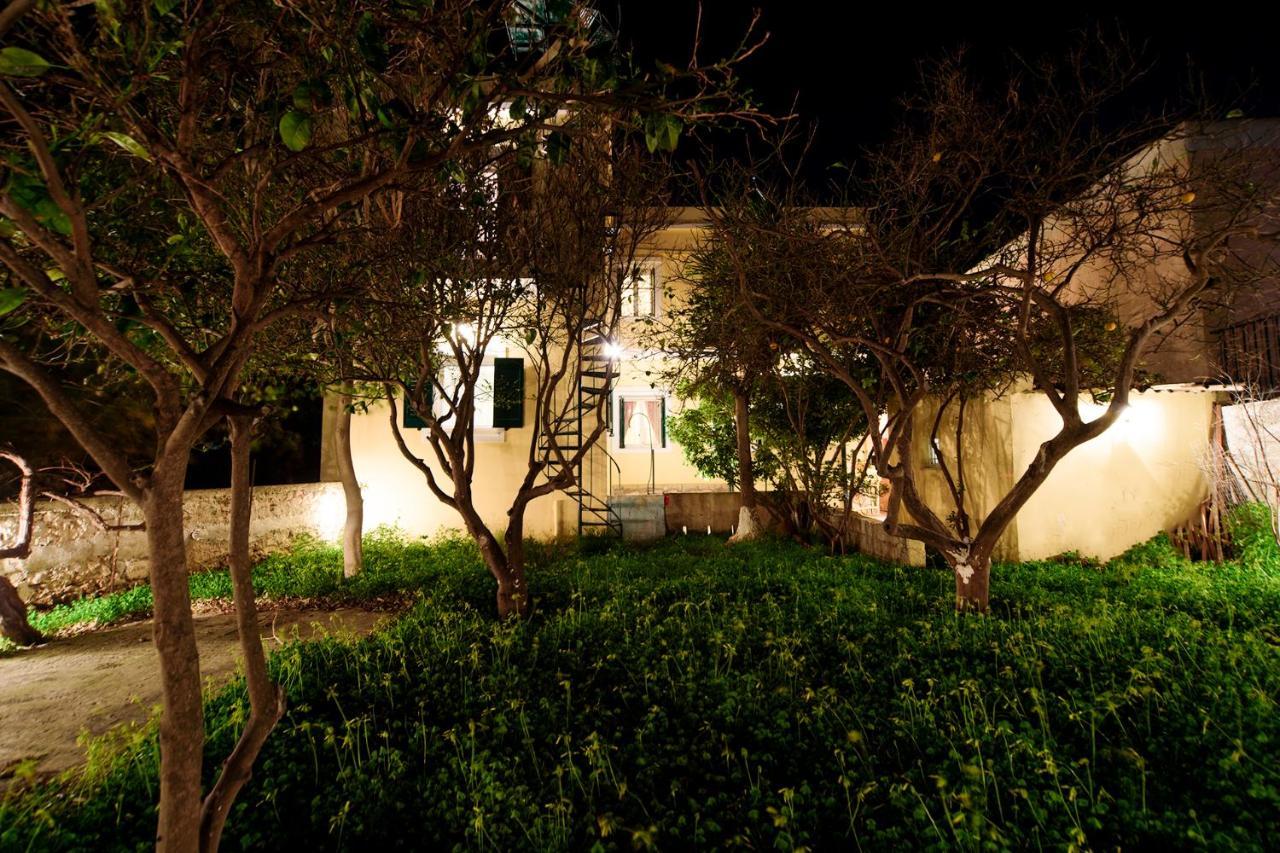 Jasmine Of Poseidonia Apartment Posidhonia  ภายนอก รูปภาพ