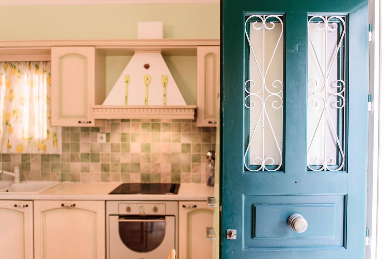 Jasmine Of Poseidonia Apartment Posidhonia  ภายนอก รูปภาพ