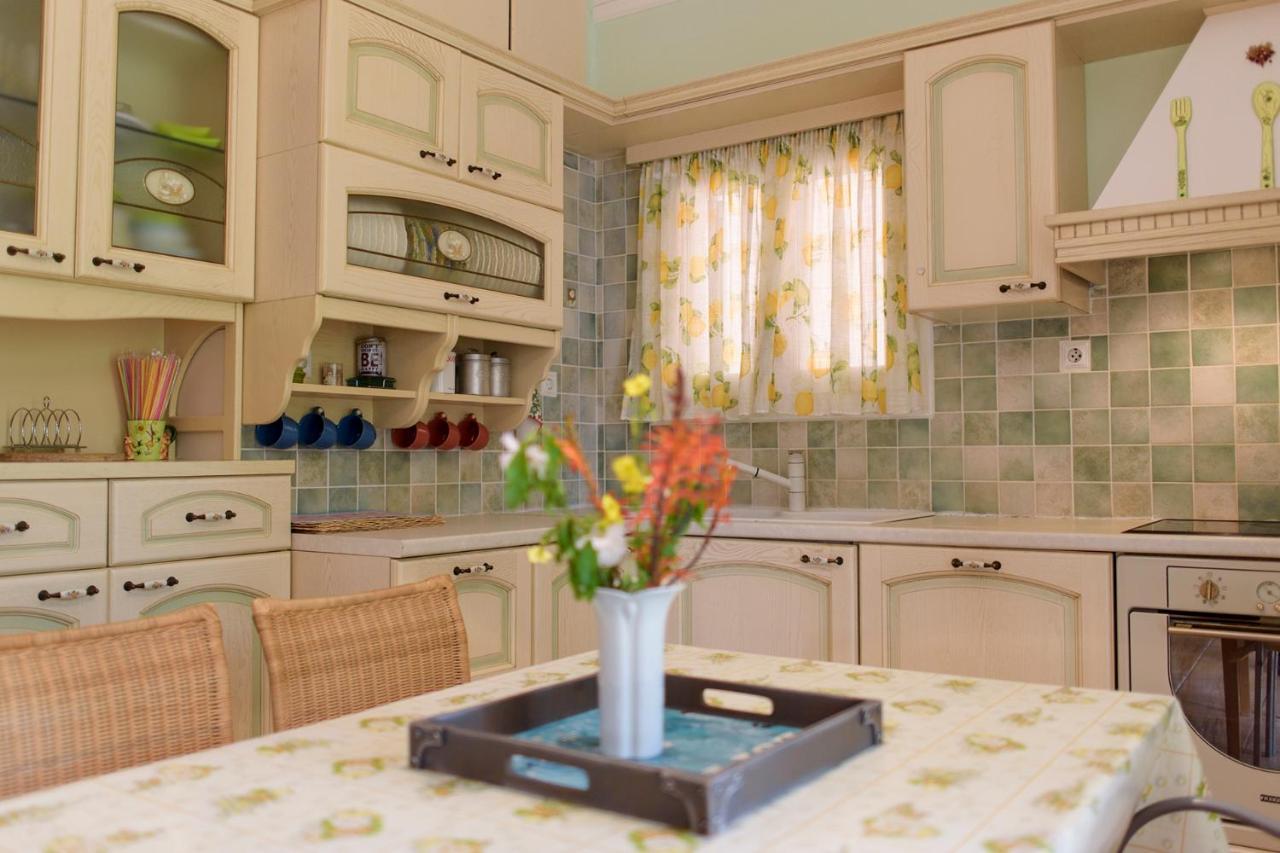 Jasmine Of Poseidonia Apartment Posidhonia  ภายนอก รูปภาพ