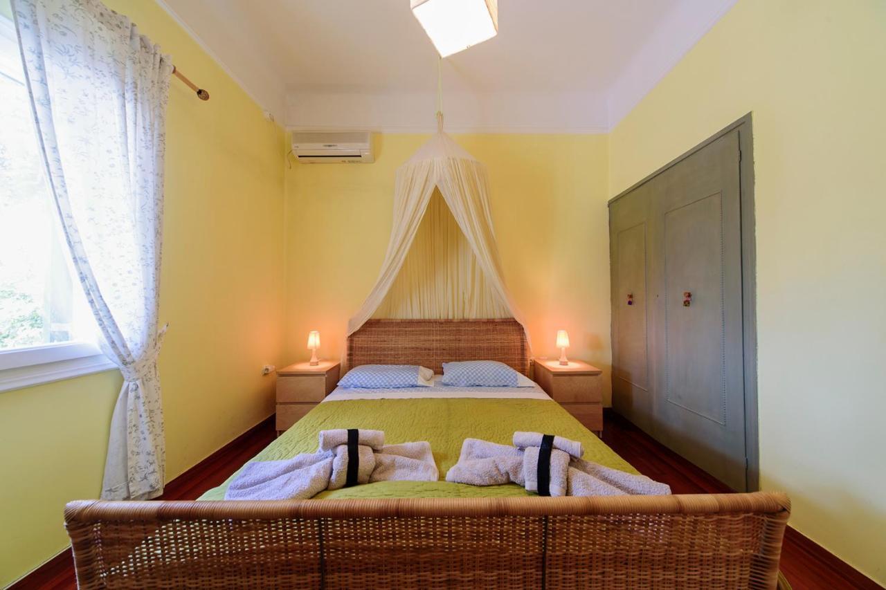Jasmine Of Poseidonia Apartment Posidhonia  ภายนอก รูปภาพ